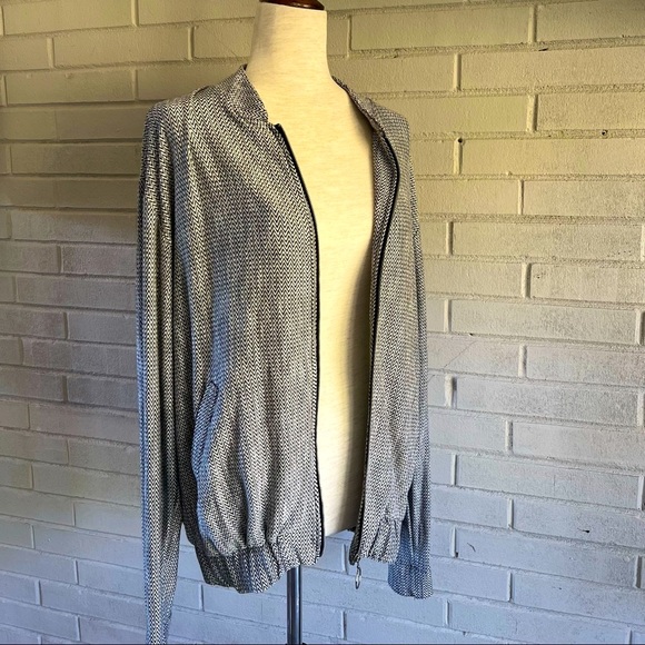 Light Weight Black and White Spring or Fall Jacket - Picture 1 of 12